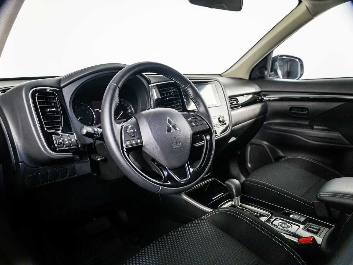 Mitsubishi Outlander, 2020 Фото №10