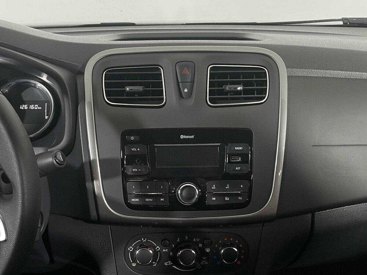 Renault Logan, 2021 Фото №10