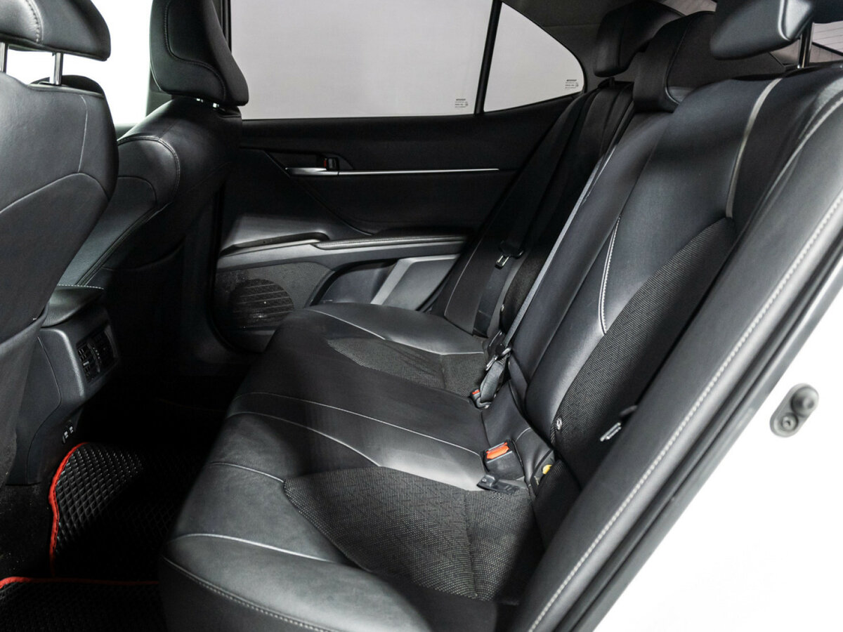 Toyota Camry VIII (XV70) Рестайлинг, 2021 Фото №9