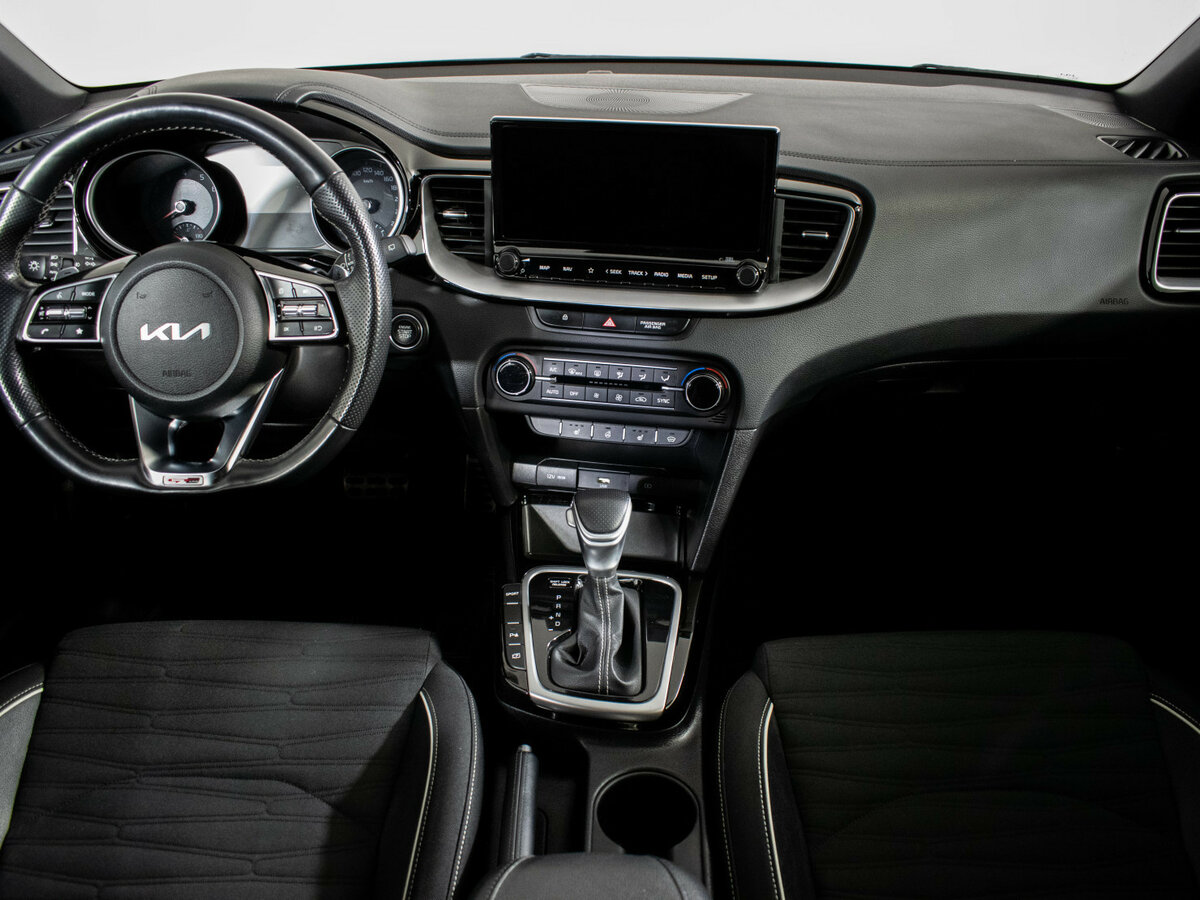 Kia Ceed III Рестайлинг, 2022 Фото №8