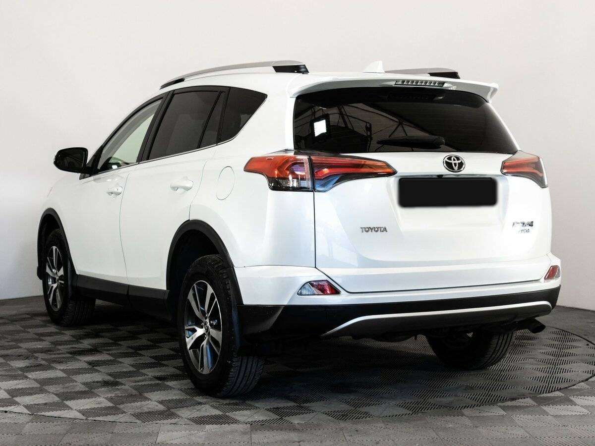 Toyota RAV4, 2018 Фото №6