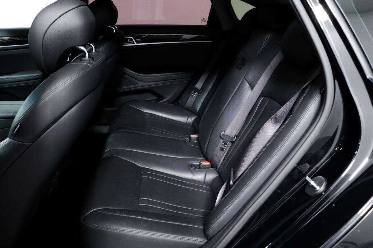 Hyundai Genesis, 2016 Фото №12