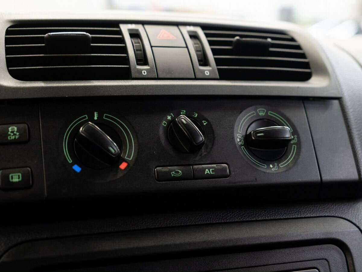 Skoda Fabia, 2012 Фото №13