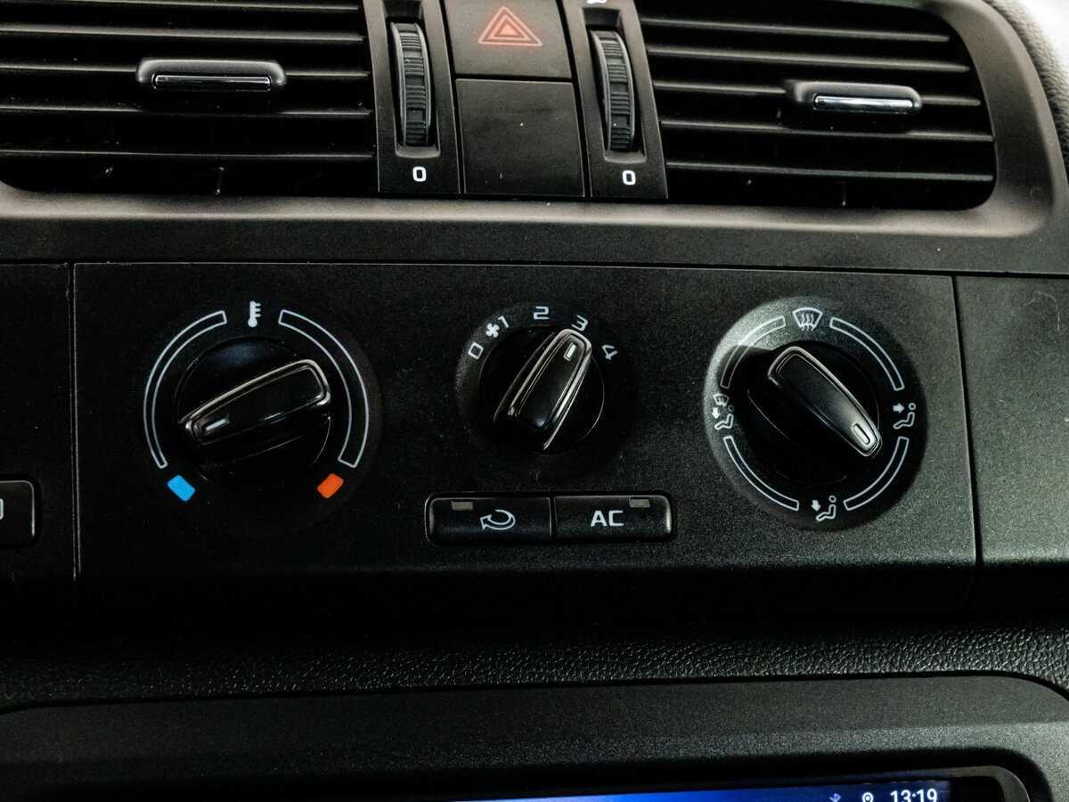 Skoda Fabia, 2012 Фото №13