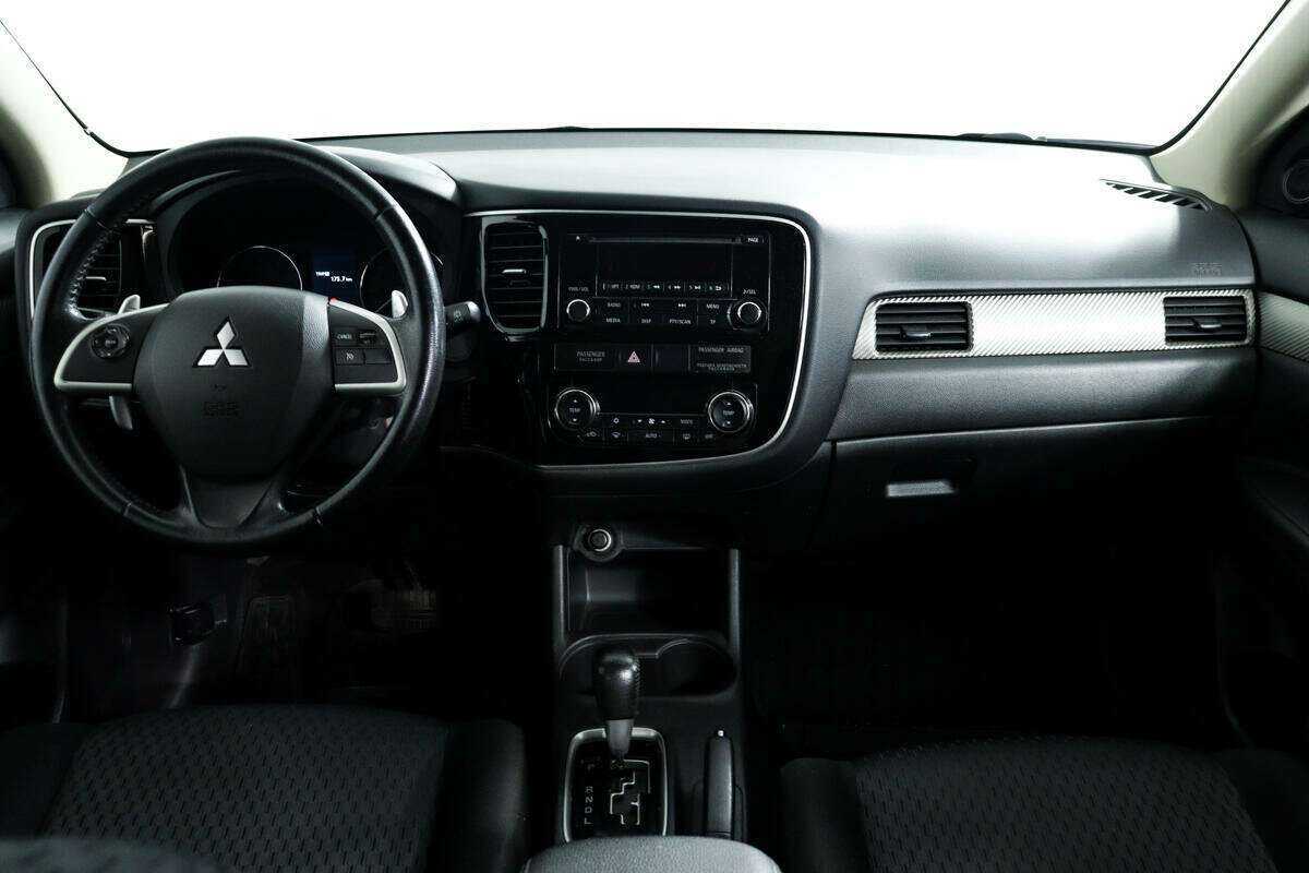 Mitsubishi Outlander, 2013 Фото №11