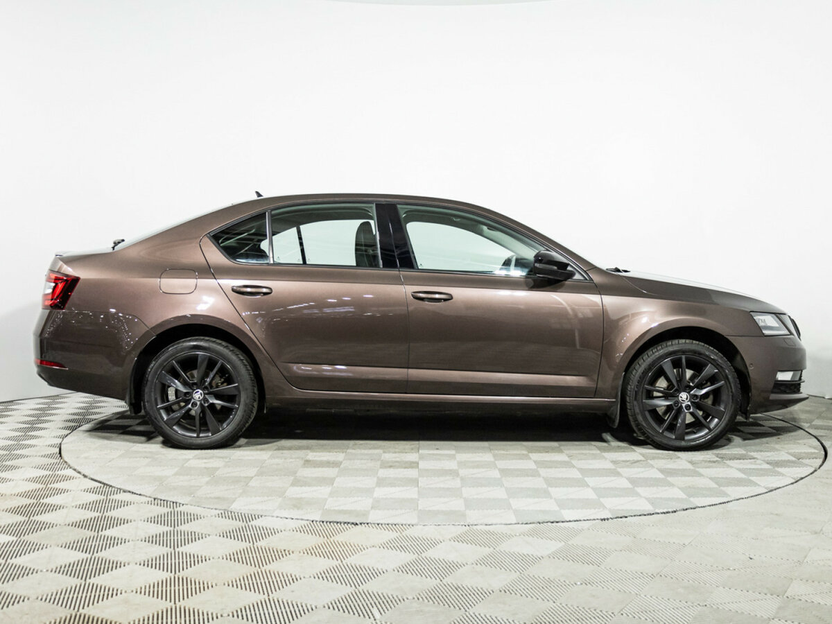 Skoda Octavia III (A7) Рестайлинг, 2017 Фото №4