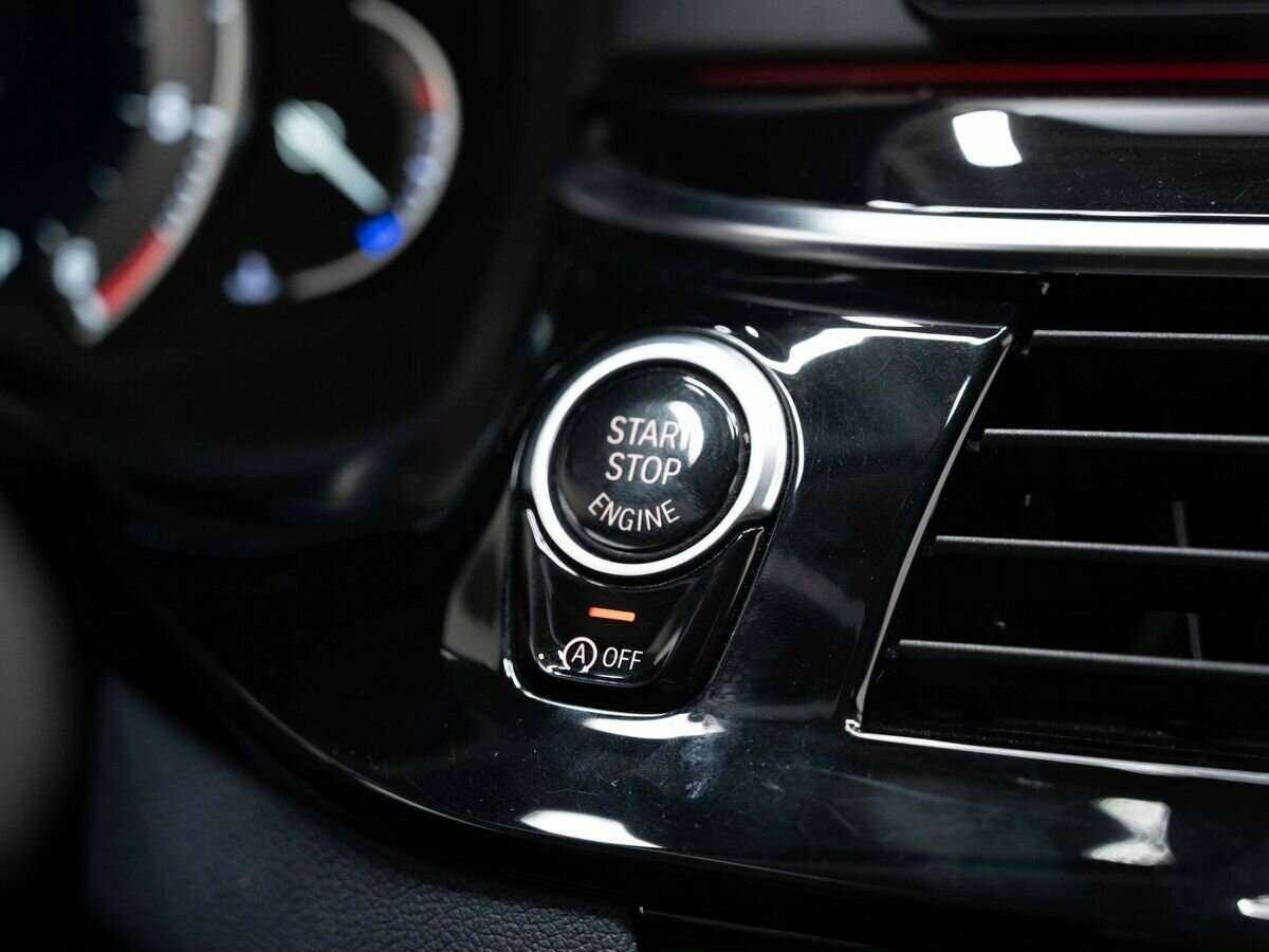 BMW 5 серии 520d xDrive, 2017 Фото №28