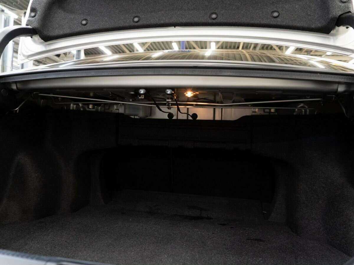 Toyota Camry, 2015 - 181 000 км. | Фото №8