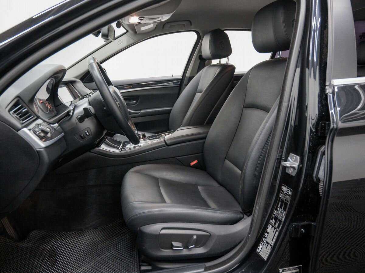 BMW 5 серии 528i xDrive, 2013 Фото №10