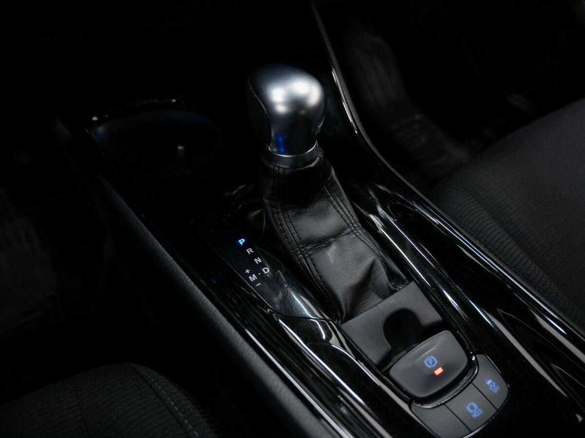 Toyota C-HR, 2018 Фото №15