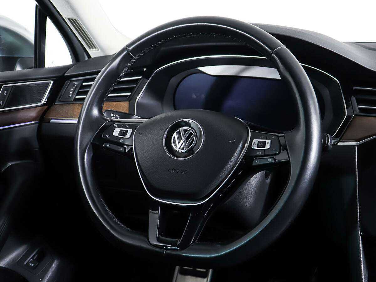 Volkswagen Passat Alltrack, 2018 Фото №15