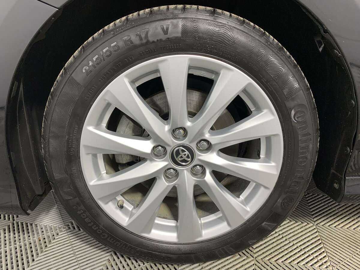 Toyota Camry, 2019 Фото №17