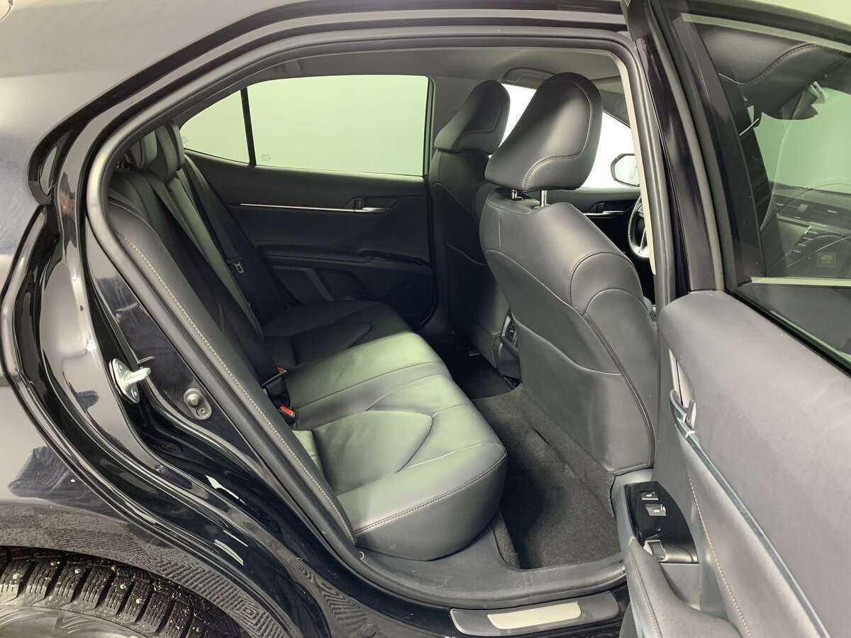 Toyota Camry, 2019 Фото №16