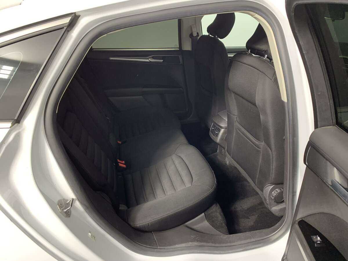 Ford Mondeo, 2018 Фото №15