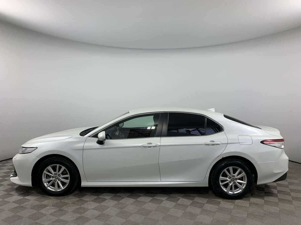 Toyota Camry, 2020 Фото №8