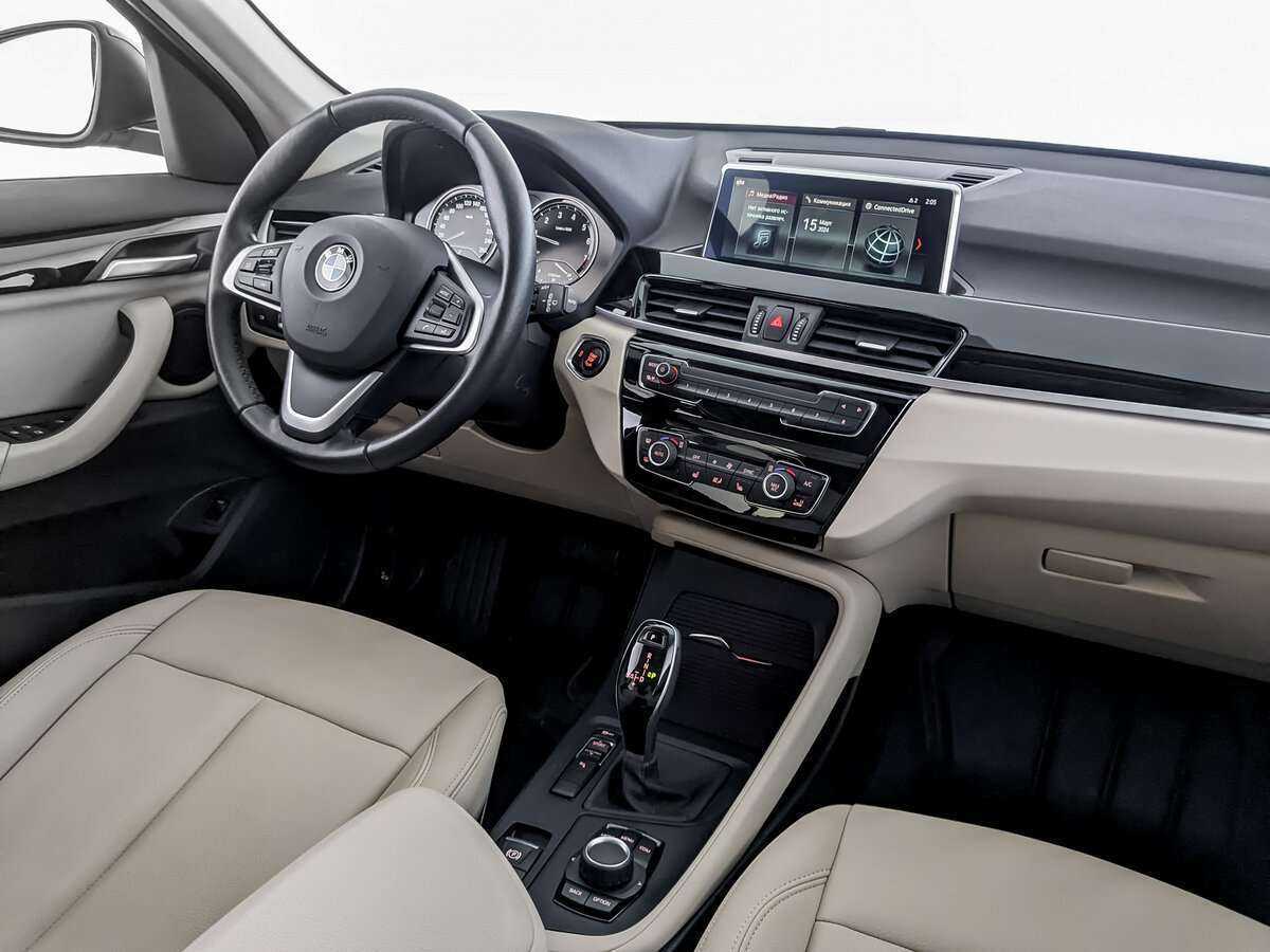 BMW X1 18i sDrive, 2021 Фото №9