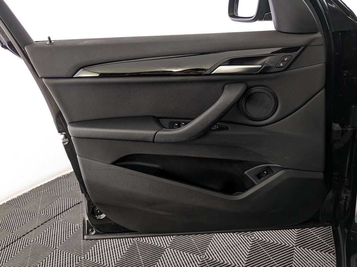 BMW X1 18i sDrive, 2021 Фото №17