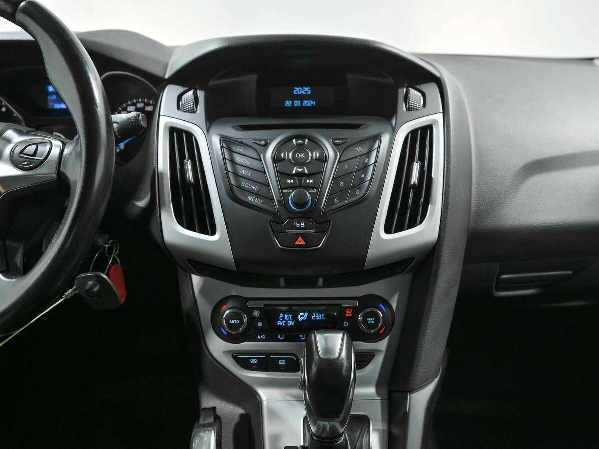 Ford Focus, 2013 Фото №9