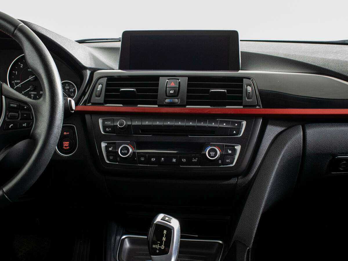 BMW 3 серии 320i, 2014 Фото №9