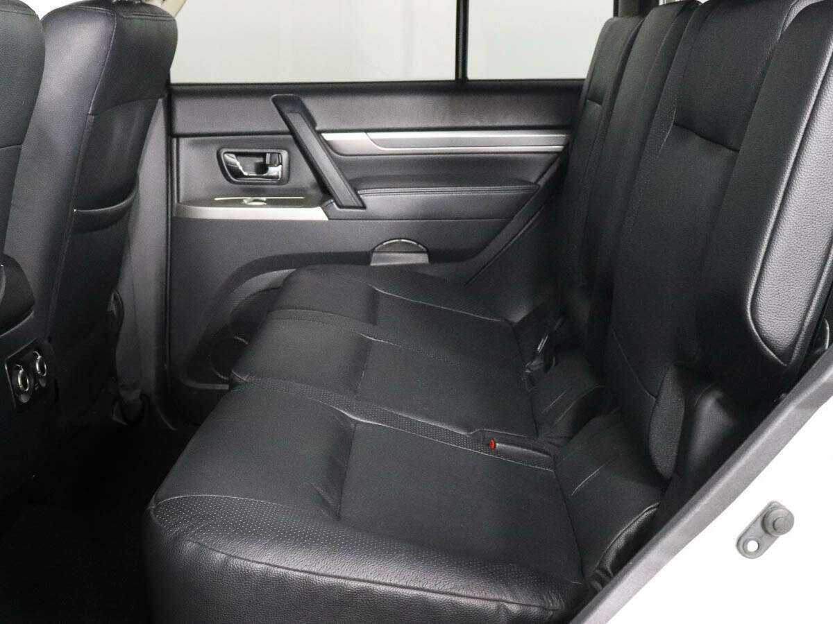 Mitsubishi Pajero, 2014 - 158 267 км. | Фото №8