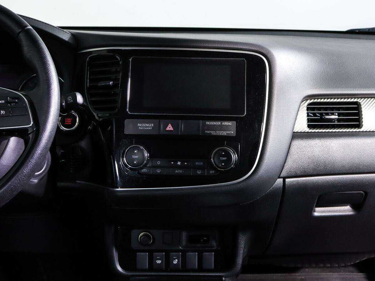 Mitsubishi Outlander, 2018 Фото №13