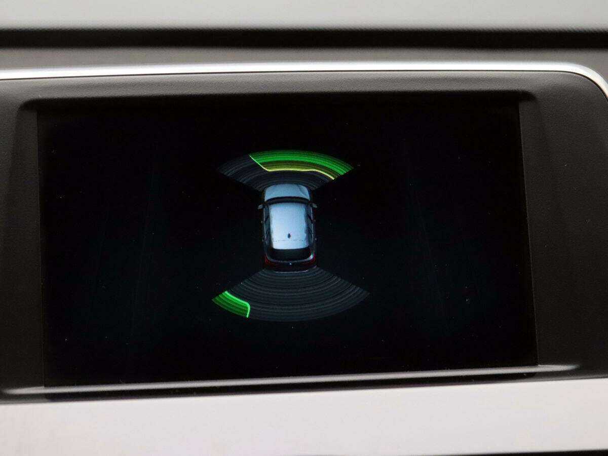 BMW X1 18d xDrive, 2017 Фото №17