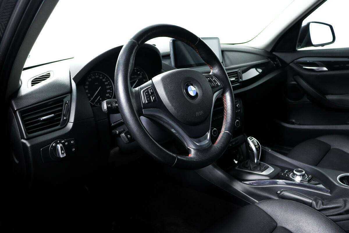 BMW X1 20i, 2012 Фото №13