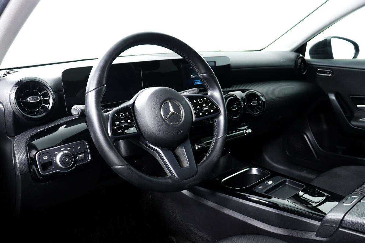 Mercedes-Benz A-Класс 200, 2019 Фото №13