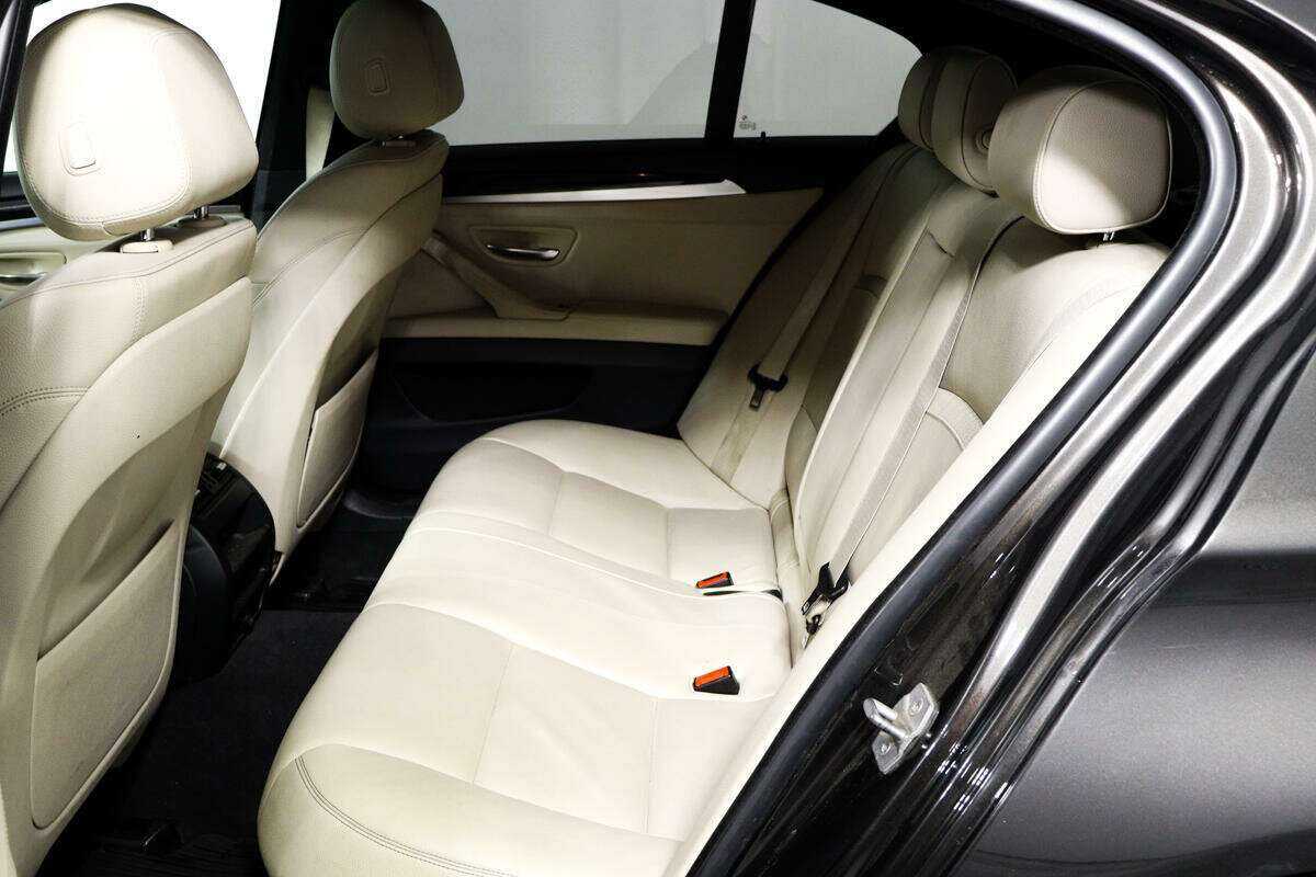 BMW 5 серии 525d xDrive, 2015 Фото №11