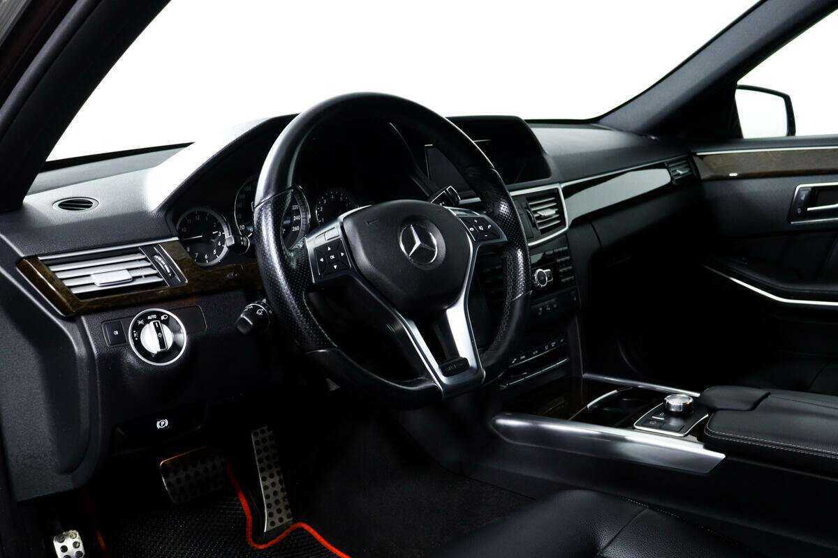 Mercedes-Benz E-Класс 200 7G-Tronic, 2012 Фото №13