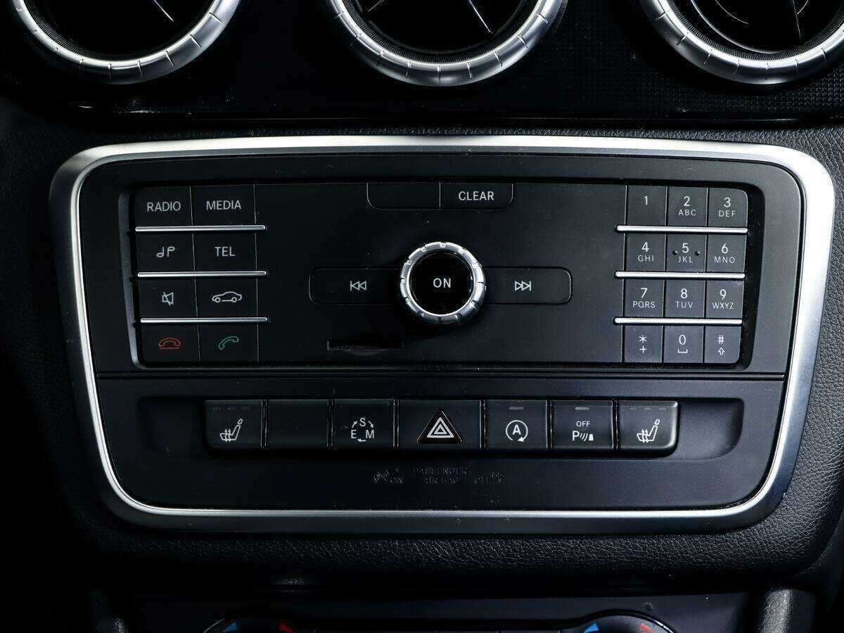 Mercedes-Benz CLA 200, 2015 Фото №13