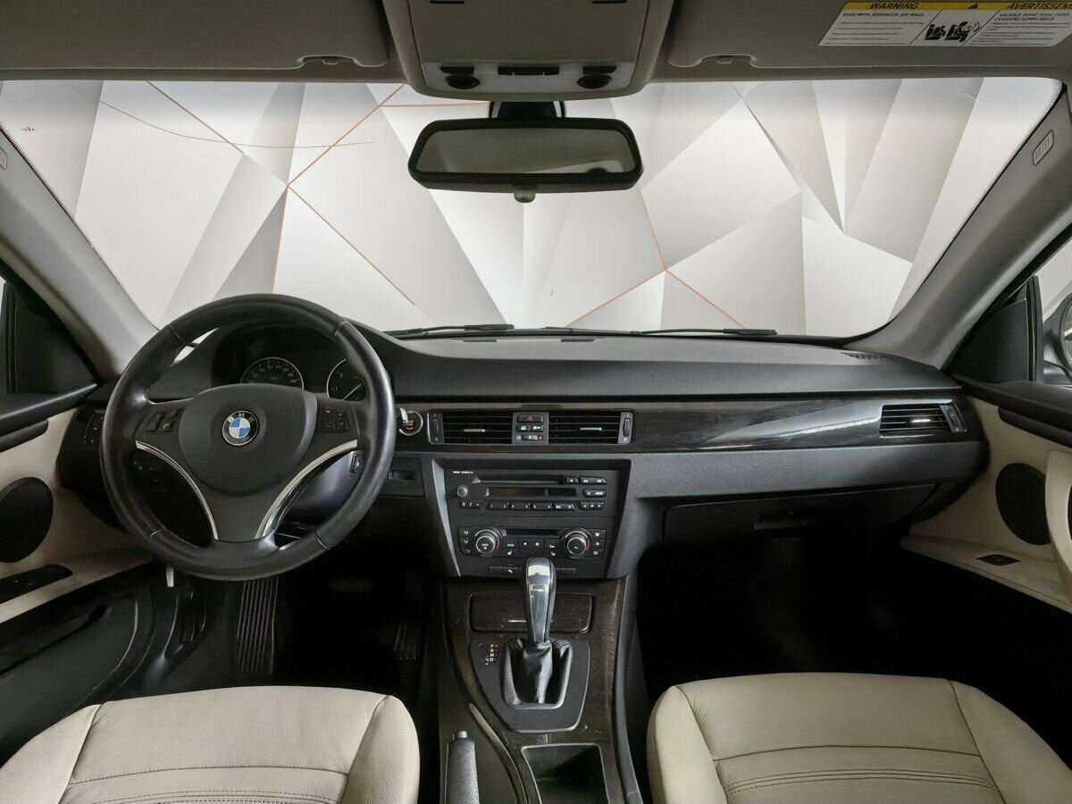 BMW 3 серии 320i, 2012 Фото №10