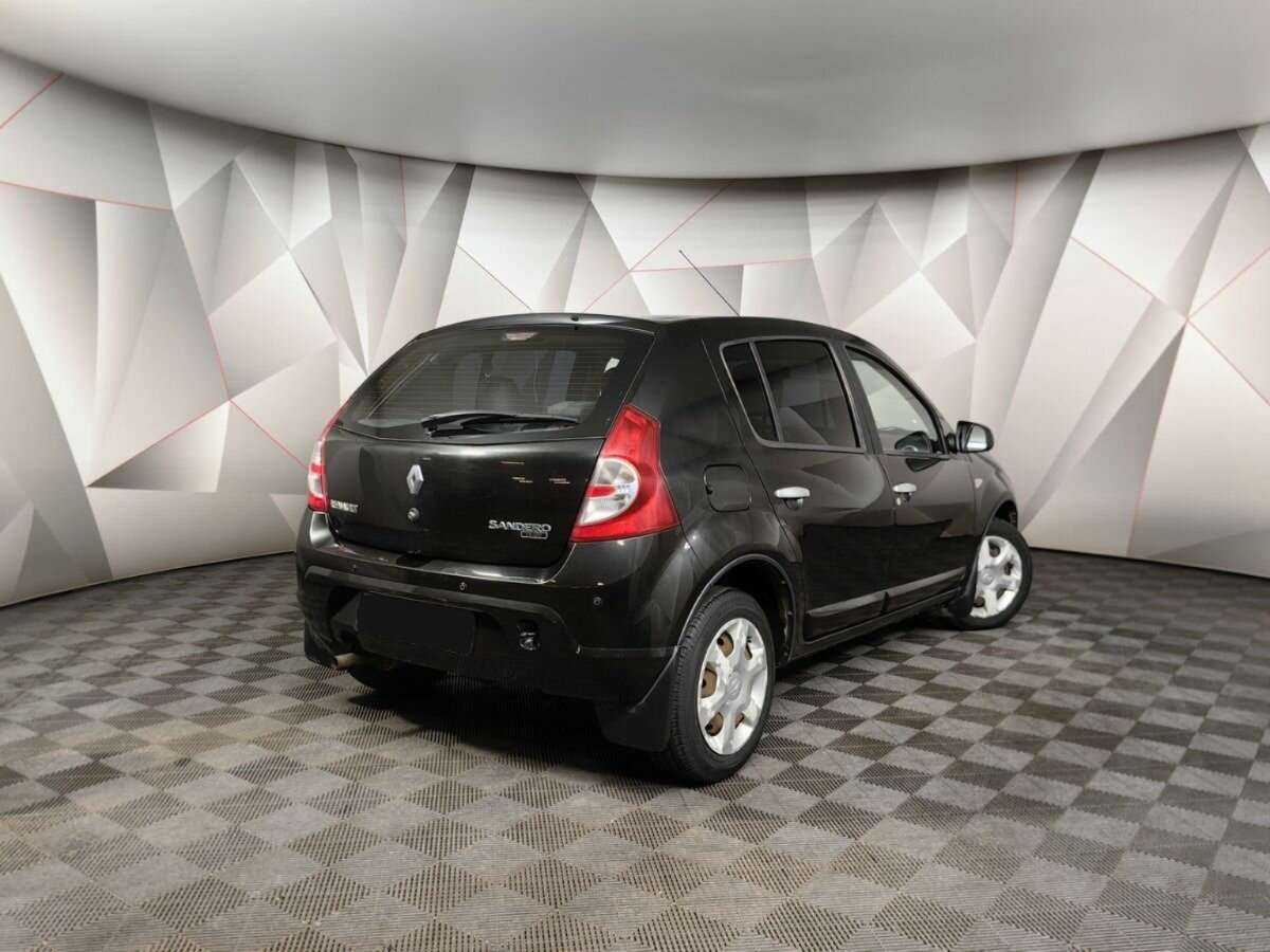 Renault Sandero, 2013 - 130 007 км. | Фото №2