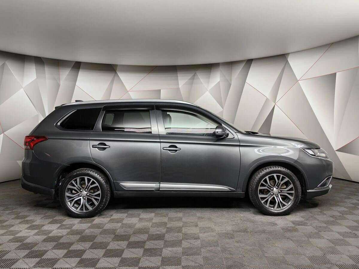 Mitsubishi Outlander, 2017 - 147 097 км. | Фото №6