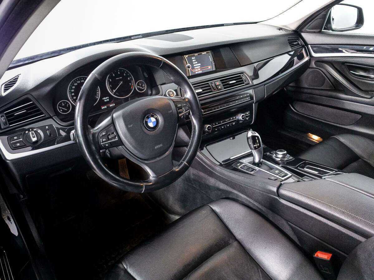 BMW 5 серии 528i, 2012 Фото №11