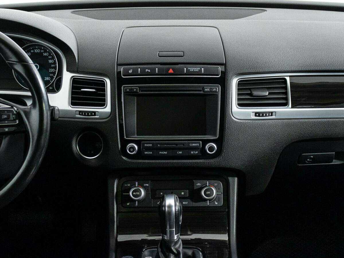 Volkswagen Touareg, 2015 Фото №12