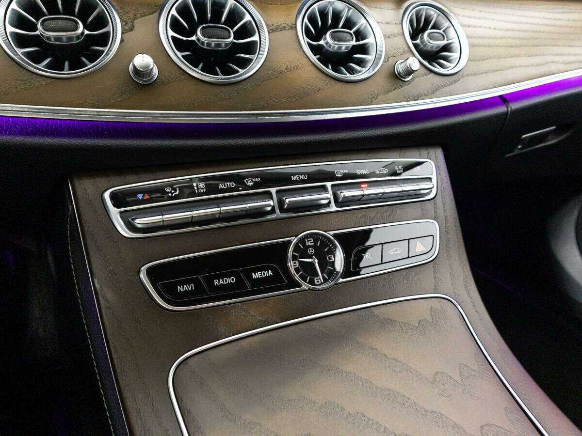 Mercedes-Benz E-Класс 200, 2017 Фото №16