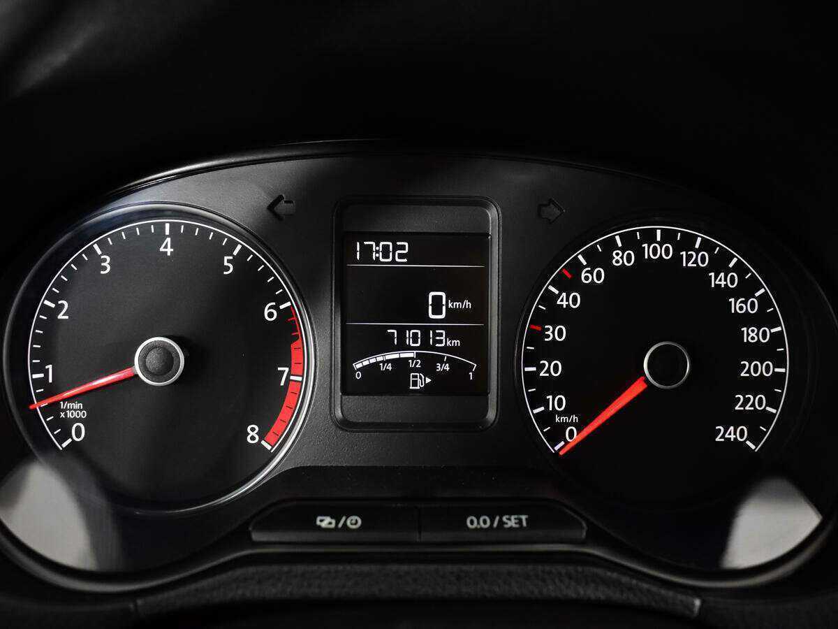 Volkswagen Polo, 2015 Фото №11