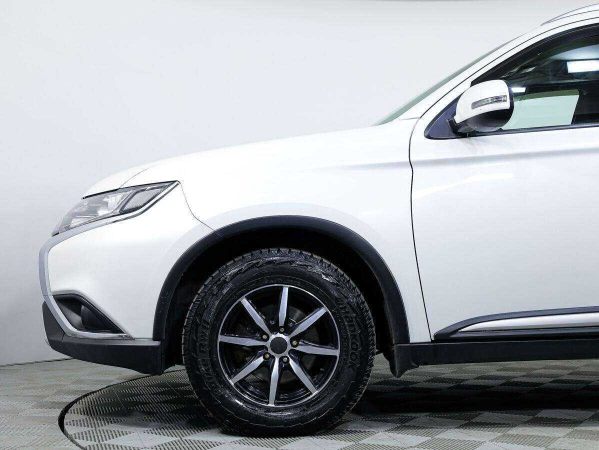 Mitsubishi Outlander, 2018 Фото №28