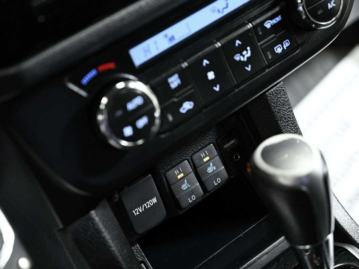 Toyota Corolla, 2015 Фото №12