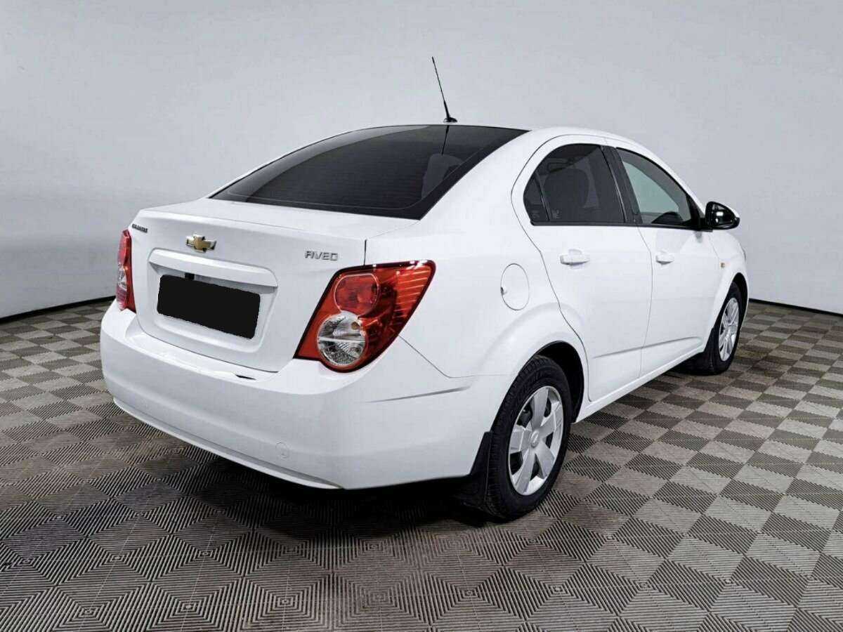 Chevrolet Aveo, 2013 Фото №5