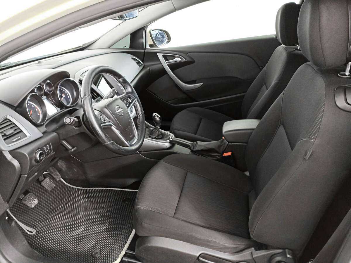 Opel Astra GTC, 2014 Фото №12