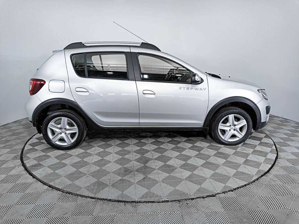 Renault Sandero Stepway, 2017 - 82 437 км. | Фото №4