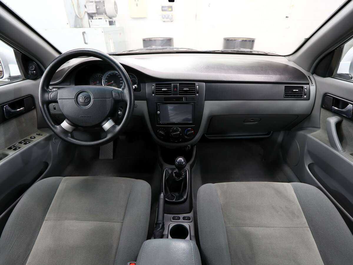 Daewoo Gentra, 2013 Фото №15