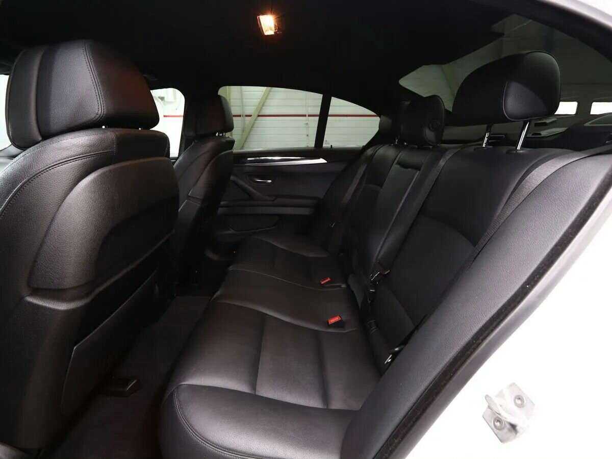 BMW 5 серии 528i xDrive, 2016 Фото №22