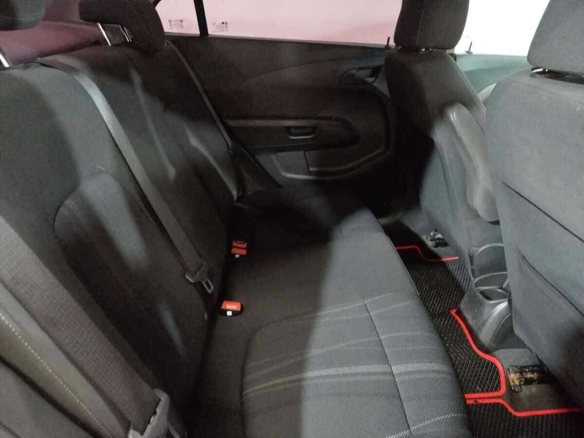 Chevrolet Aveo, 2013 Фото №10