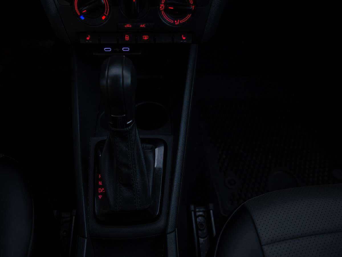 Volkswagen Polo, 2020 Фото №15