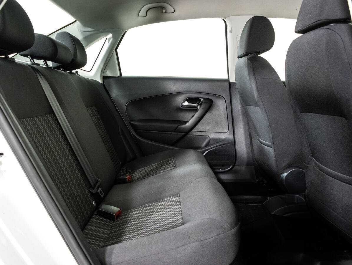 Volkswagen Polo, 2020 Фото №15