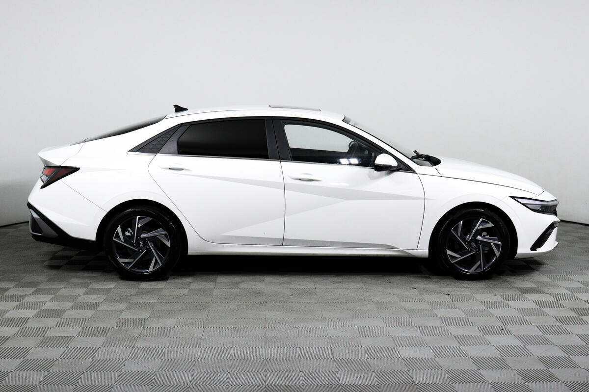 Hyundai Elantra, 2023 Фото №4