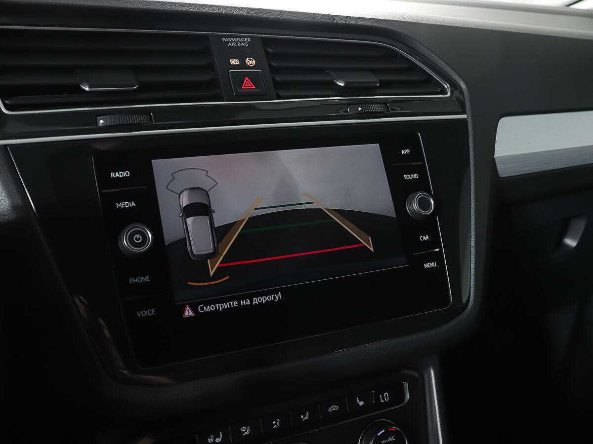 Volkswagen Tiguan, 2018 Фото №18